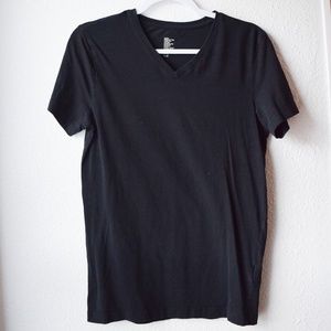 Basic Slim-Fit Men's V-Neck Shirt